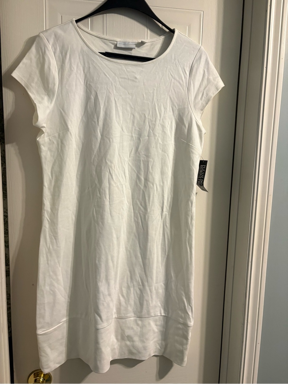 New York & Company White Short Sleeve Shift Dress